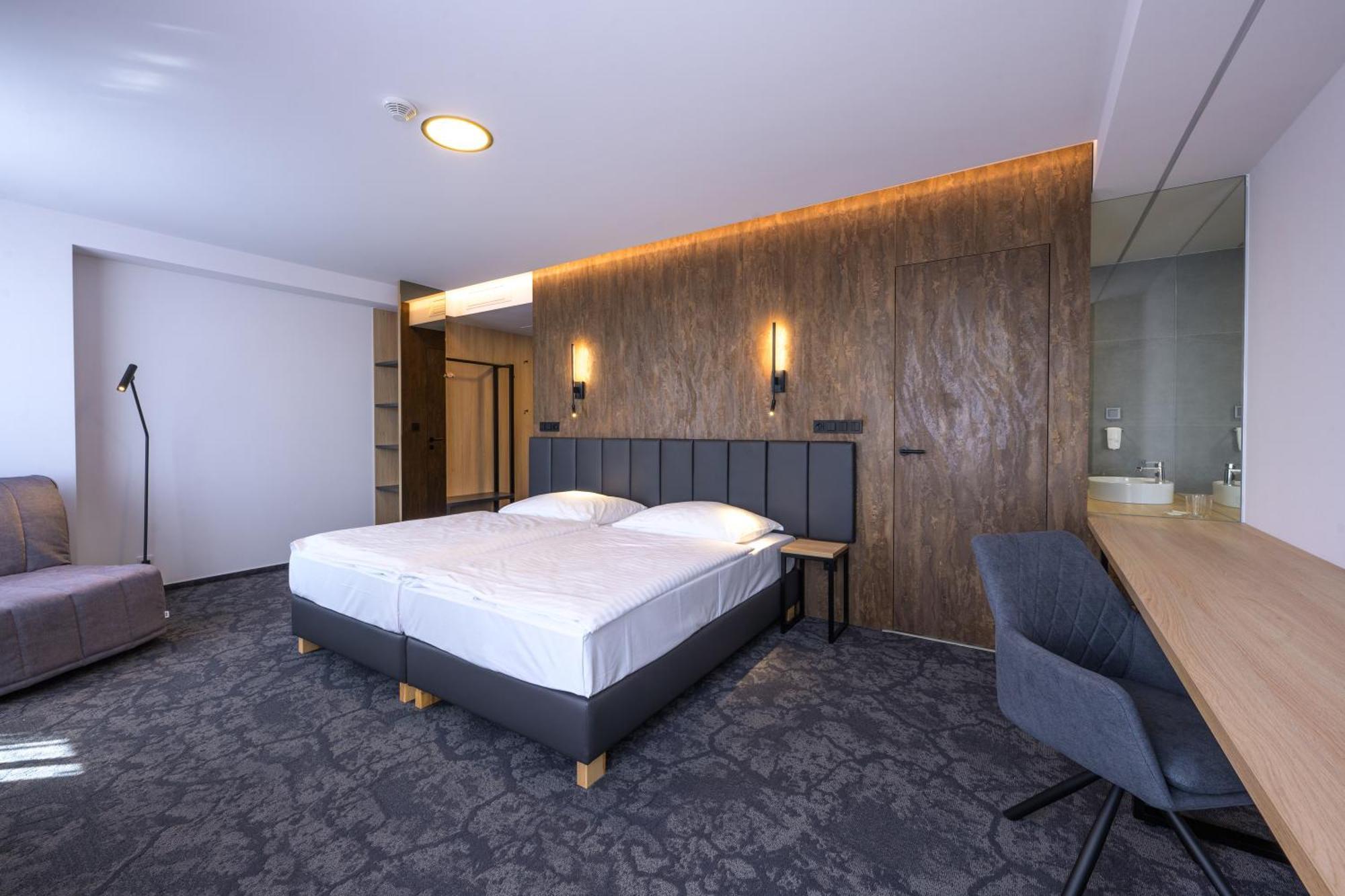 Harmony Club Hotel Οστράβα Εξωτερικό φωτογραφία